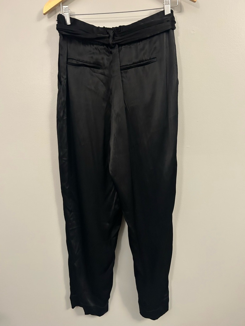 Anthropologie Ettitwa Black Satin Tie-Waist Tapered Pants Size 8 - Picture 4 of 10